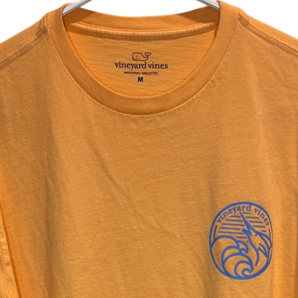 Vineyard Vines Graphic T-Shirt Medium Men's Orange Marlin Wave Short Sleeve